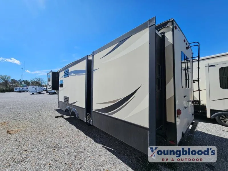 2018 Keystone Laredo 340FL - Photo 3