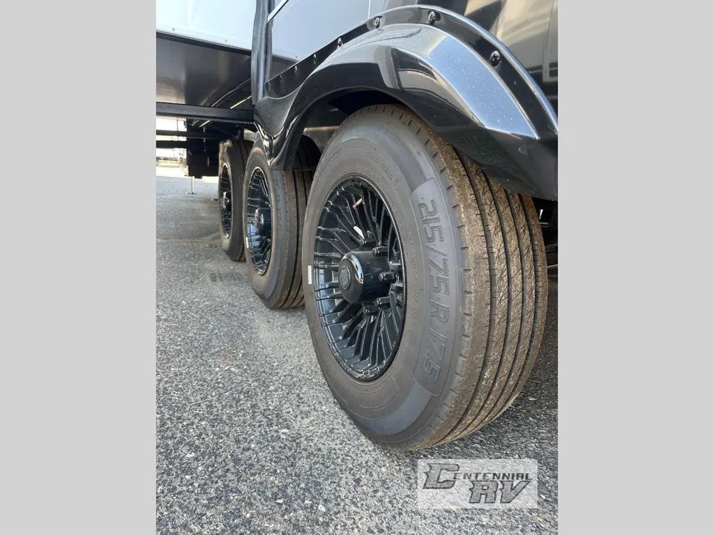 2026 Brinkley Model G 3950, Photos photo 20