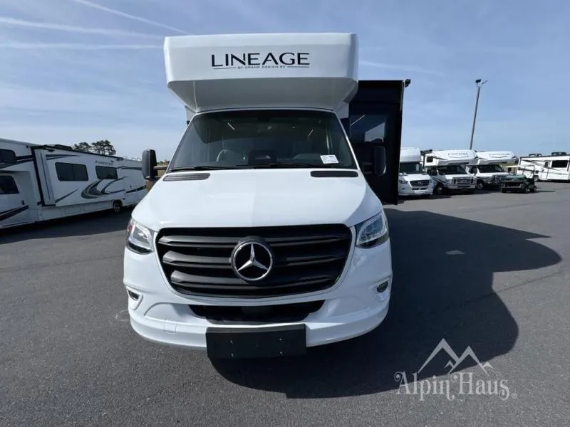 2026 Grand Design Lineage Series M 25FW - Photo 4