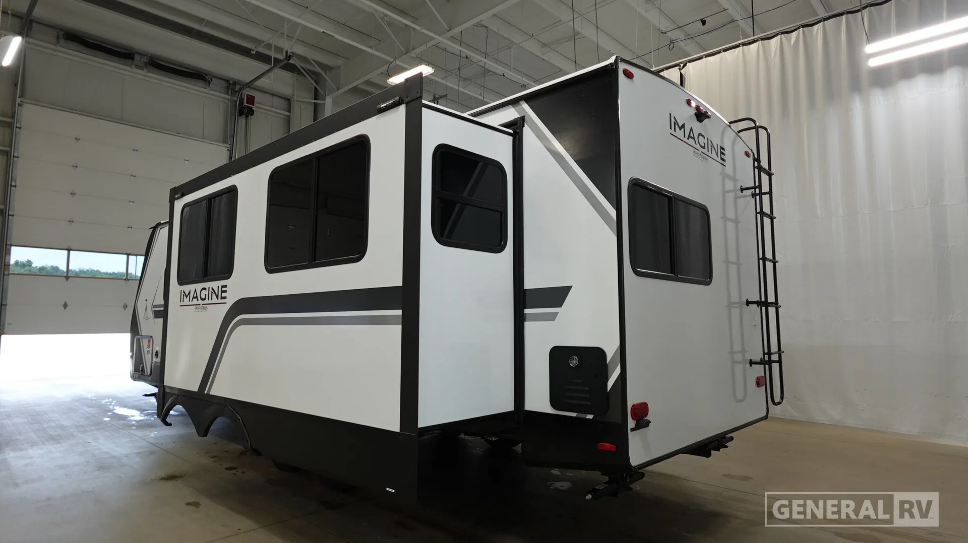 2026 Grand Design Imagine 2670MK - Photo 4