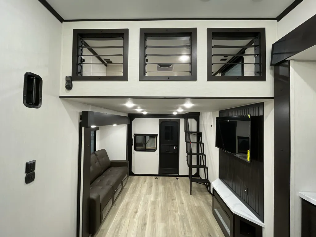 2026 Forest River Rogue 411STORE, Photos photo 7