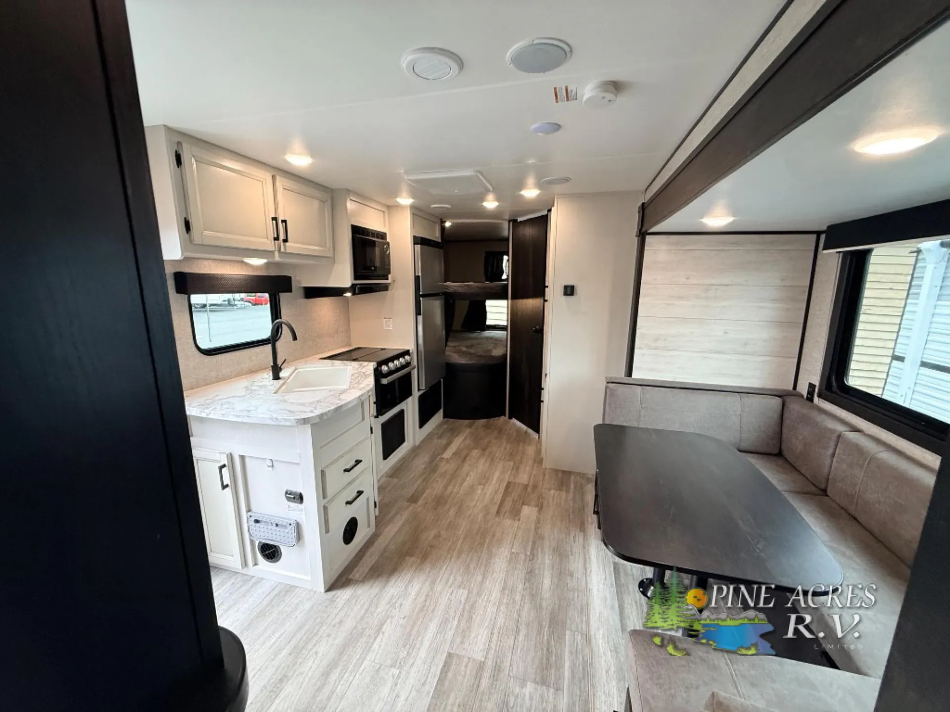 2022 Jayco Jay Flight SLX 8 242BHS - Photo 3
