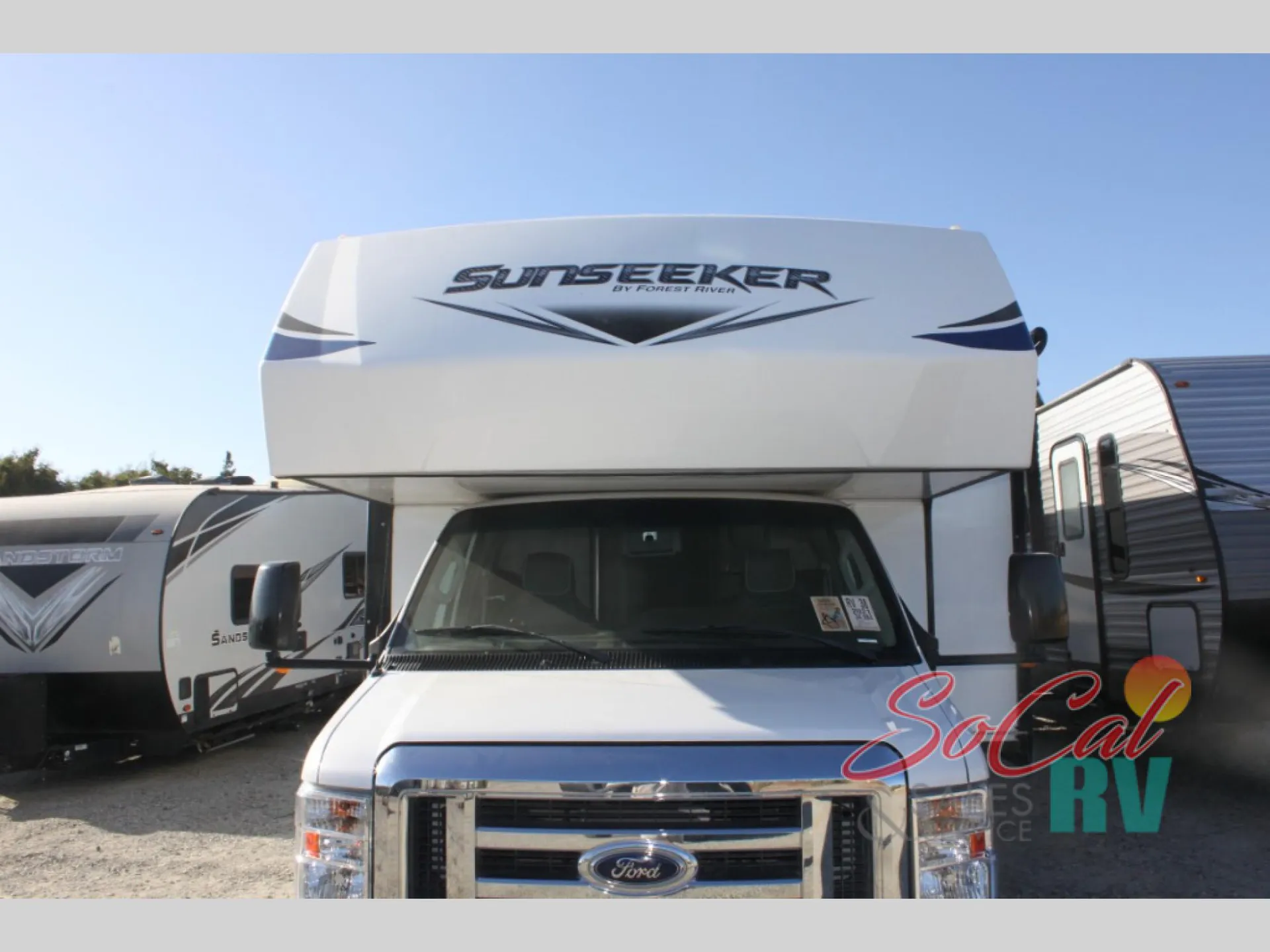 2022 Forest River Sunseeker Classic 3270S - Photo 4