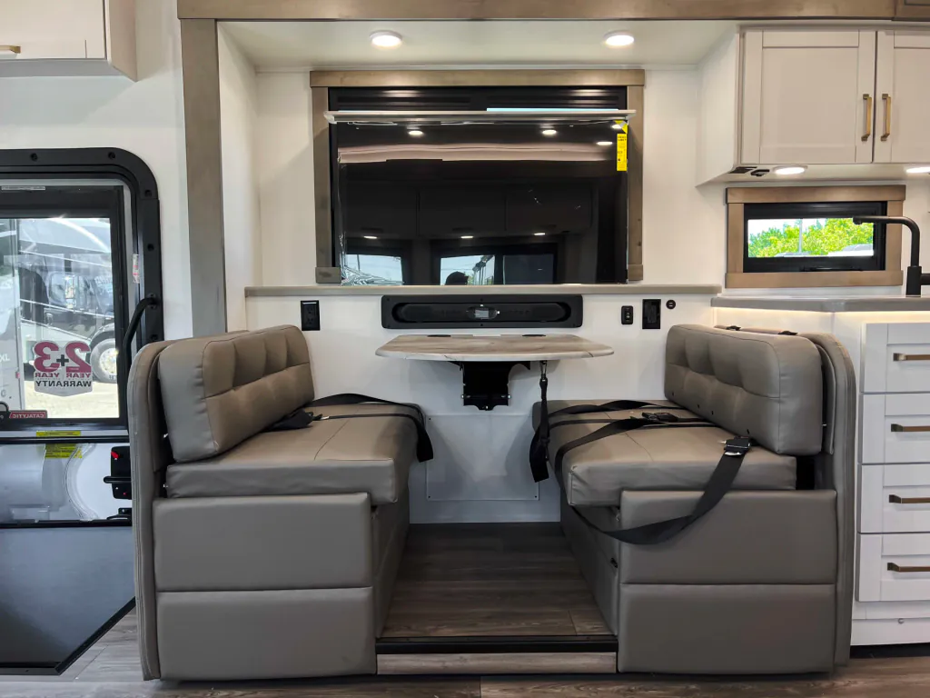 2027 Entegra Coach Vision XL 36C, Photos photo 10