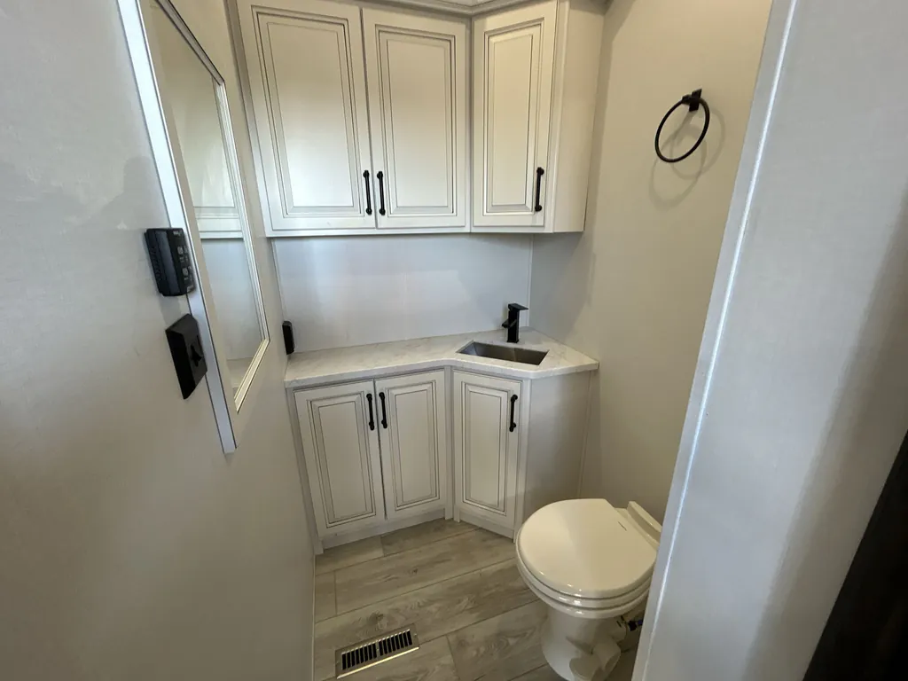 2024 Keystone Montana 3901RK, Photos photo 26