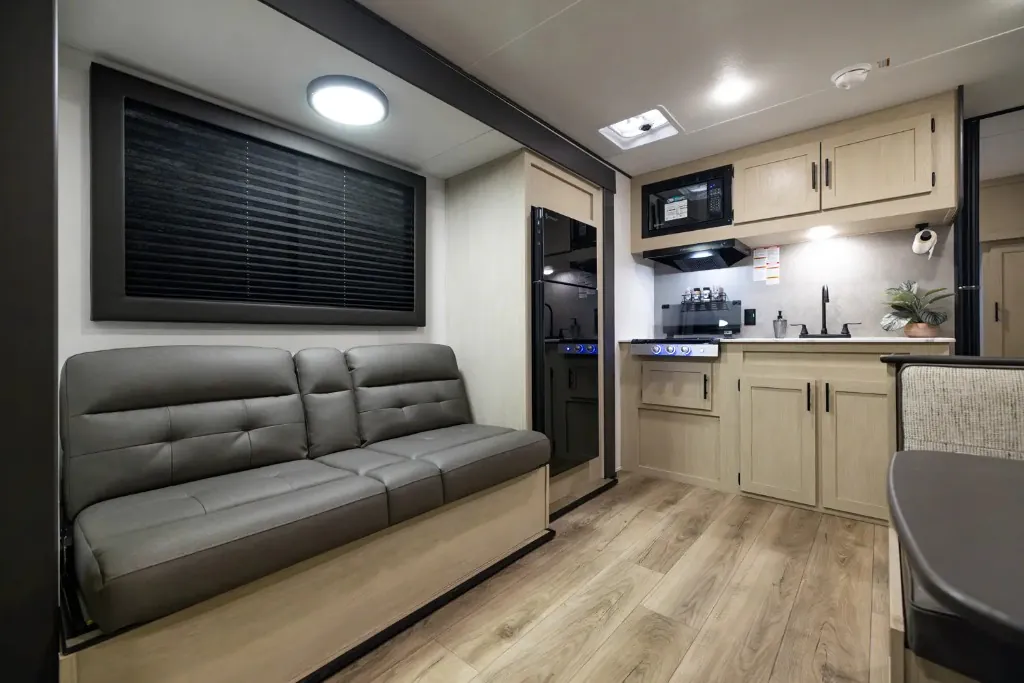 2026 Shasta RVs i-5 Edition 525RS, Photos photo 17