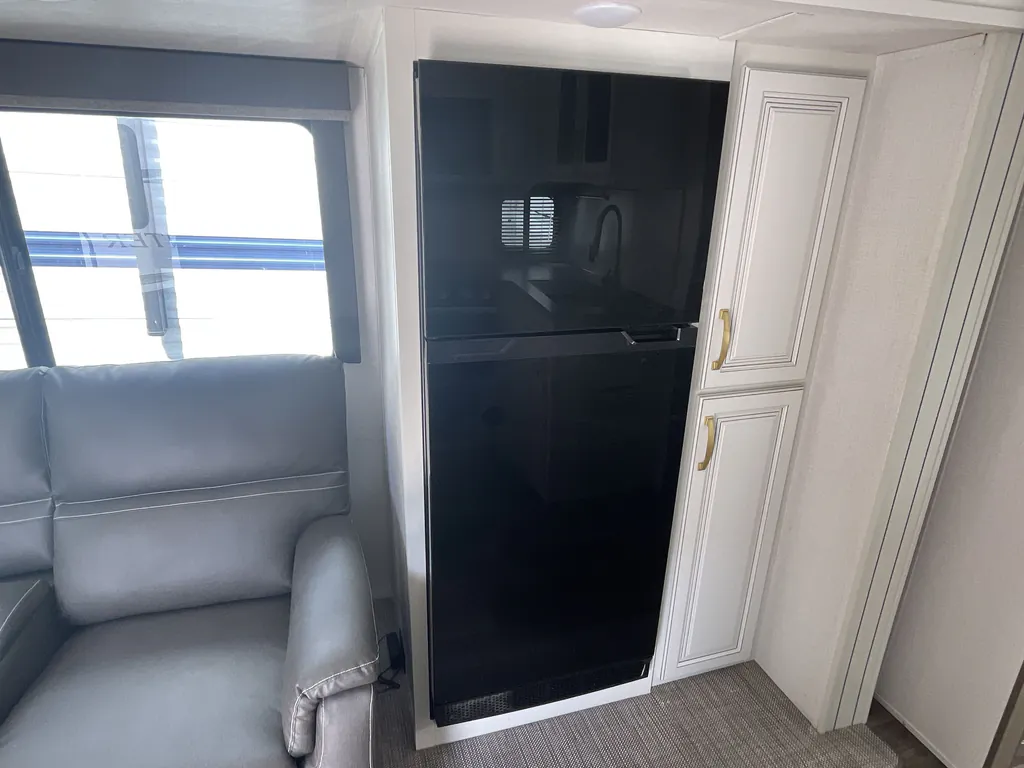 2023 Keystone Cougar Half-Ton 30BHS, Photos photo 8