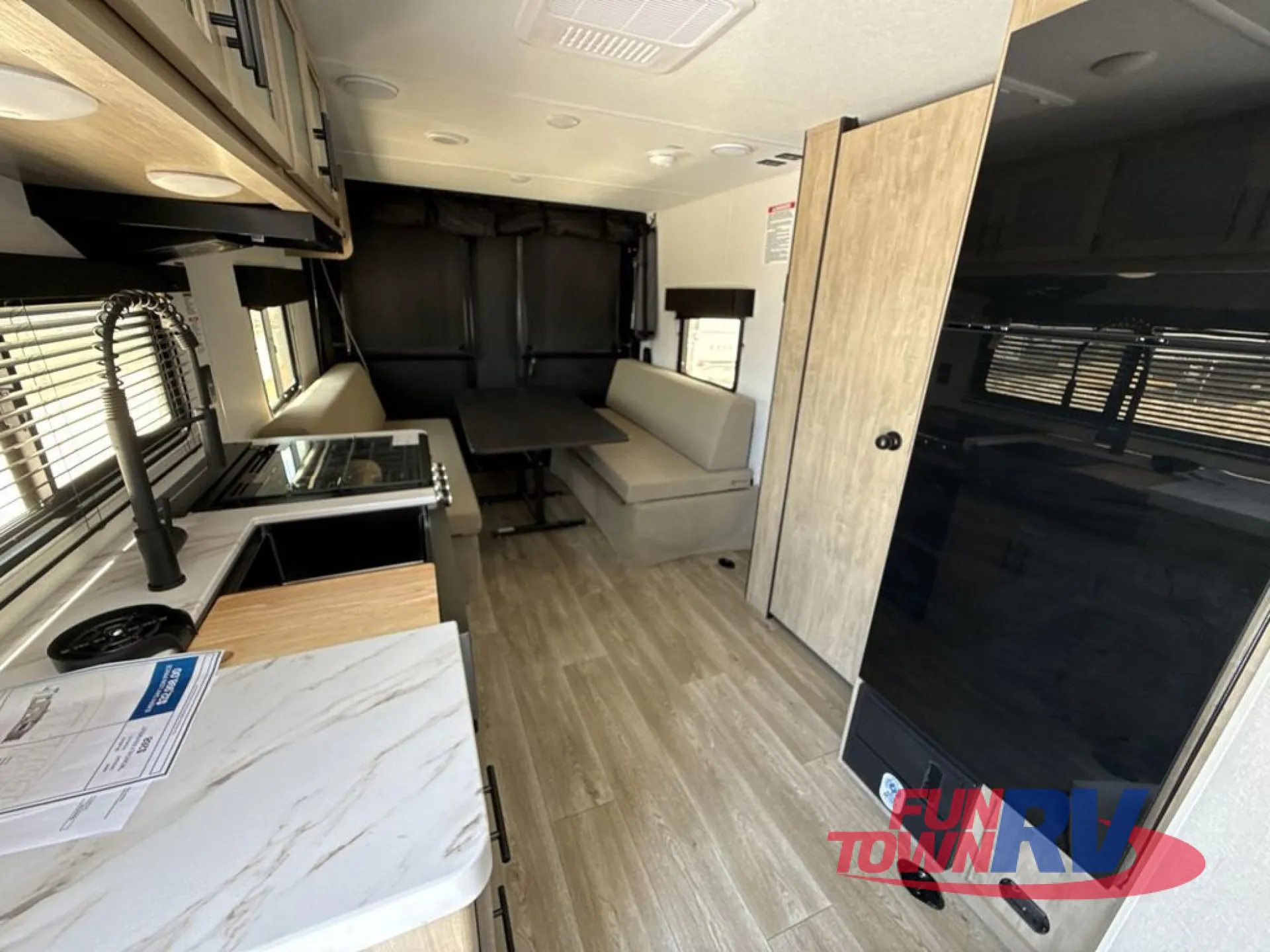 2027 Forest River Cherokee Grey Wolf 22RR — Photo 6