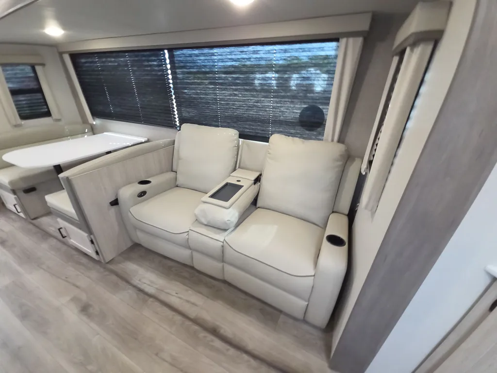 2026 Coachmen Catalina Legacy Edition 243RBS, Photos photo 22
