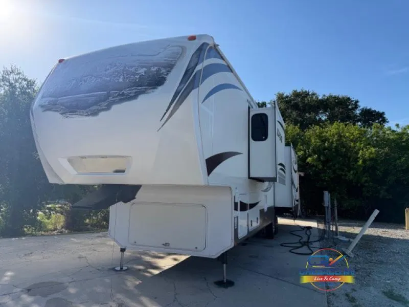 2013 Keystone RV Alpine 3720FB - Photo 3