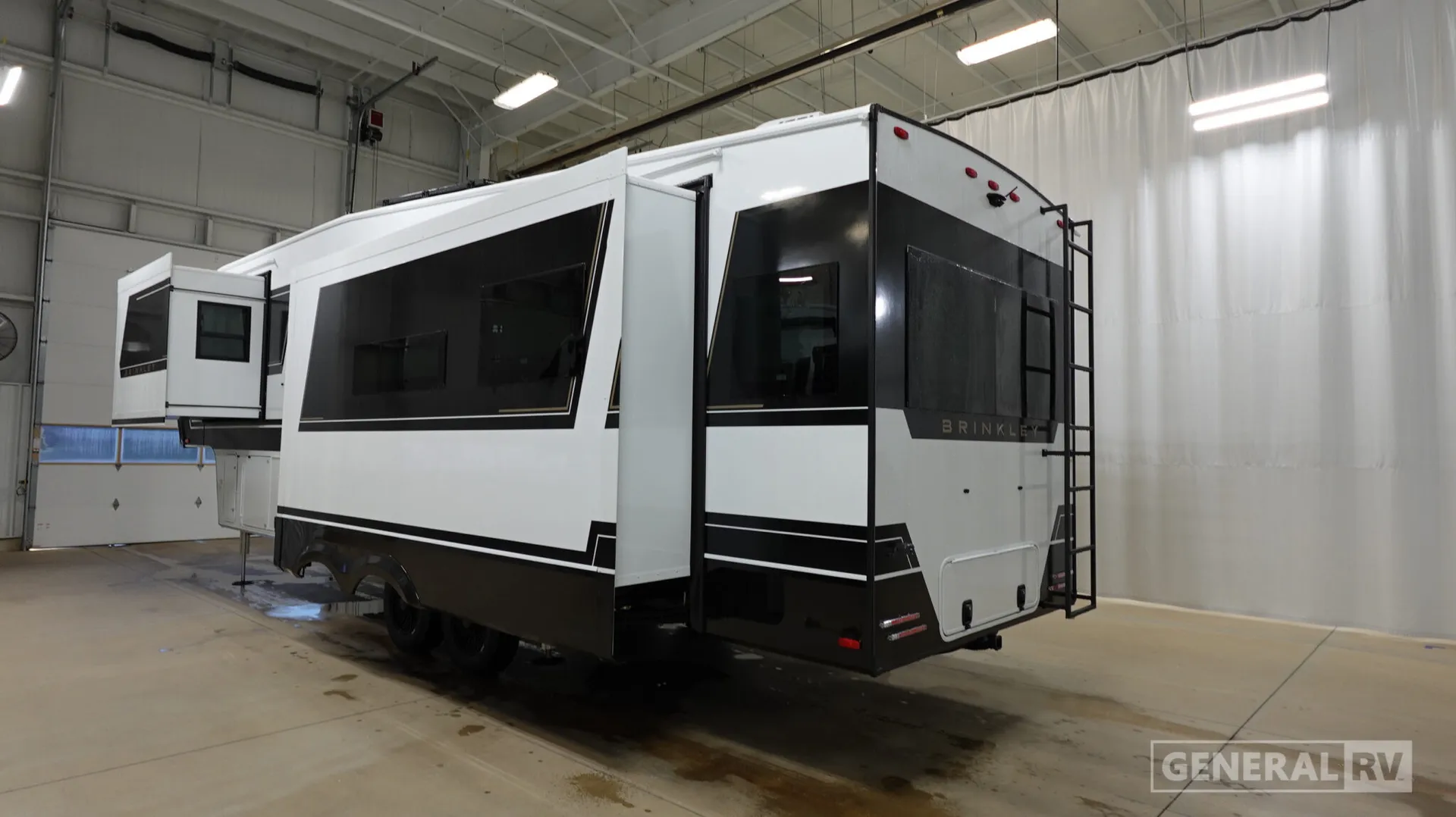2026 Brinkley Model Z 3100 - Photo 4