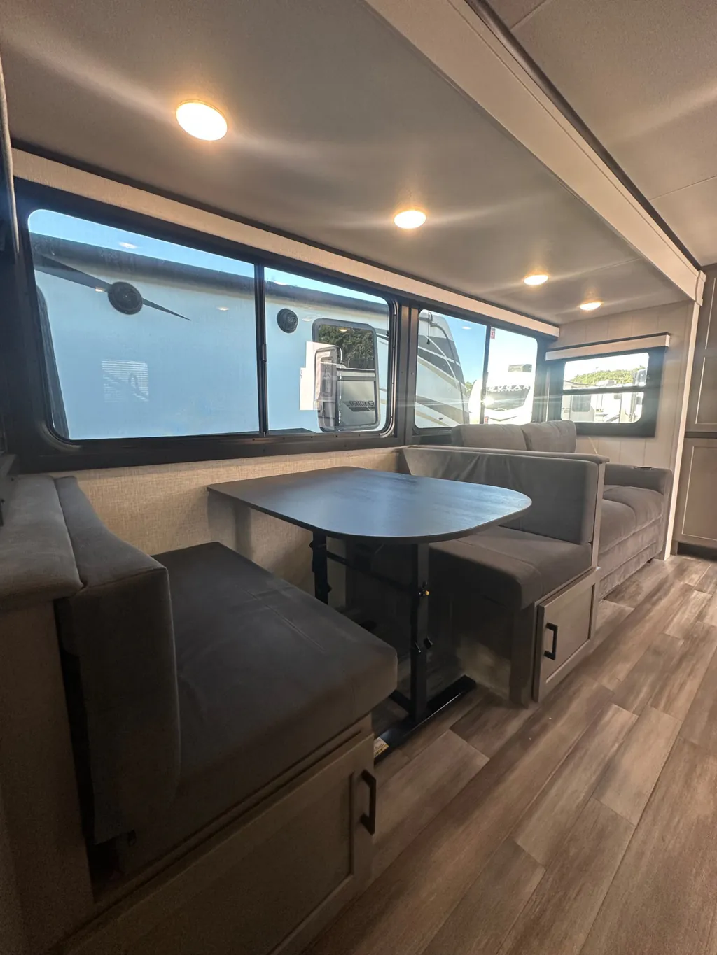 2025 Jayco Jay Feather 29QBH, Photos photo 15