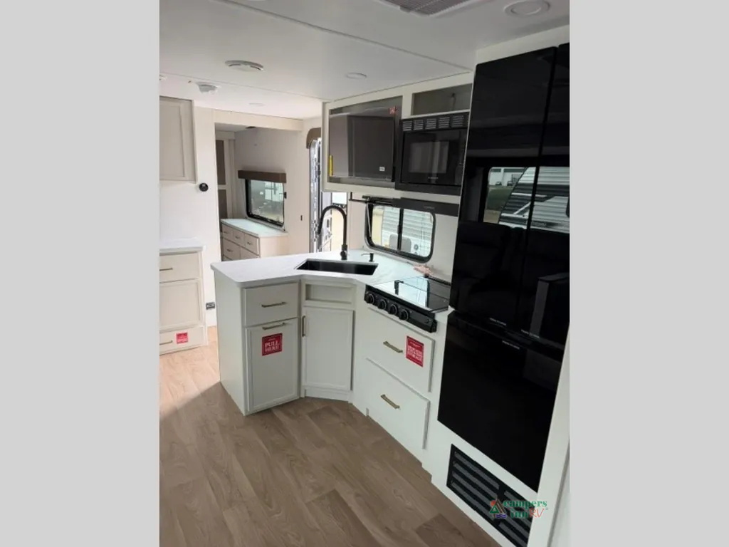 2027 Grand Design Transcend 335BHT, Photos photo 22
