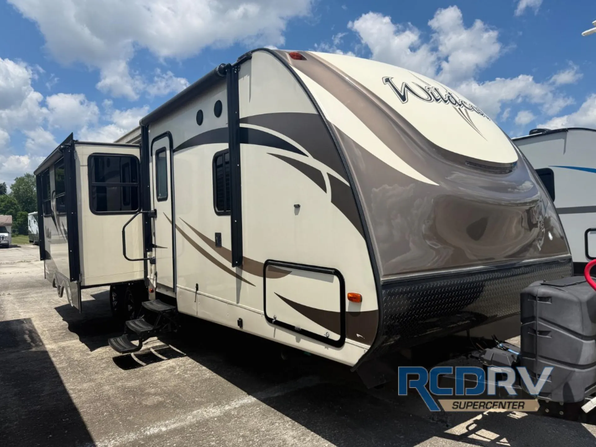 2017 Forest River Wildcat 312RLI - Photo 2