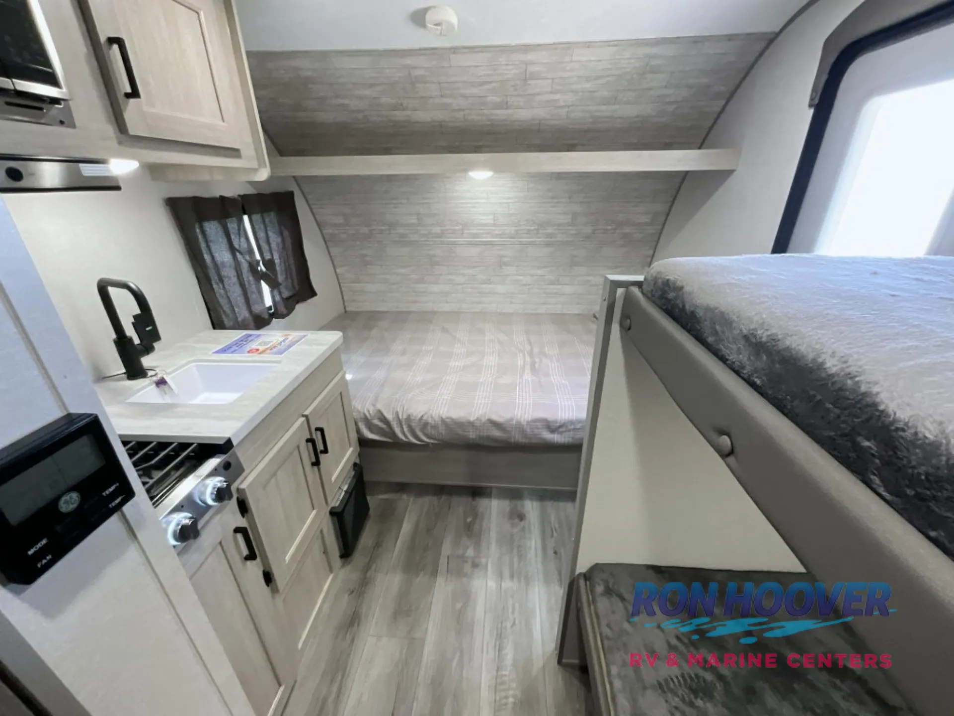 2025 Coachmen Catalina Summit Series 7 134BHX - Photo 3