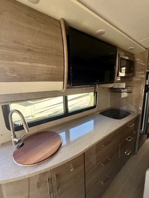 2023 Jayco Melbourne Prestige 24RP, Kitchen photo 3