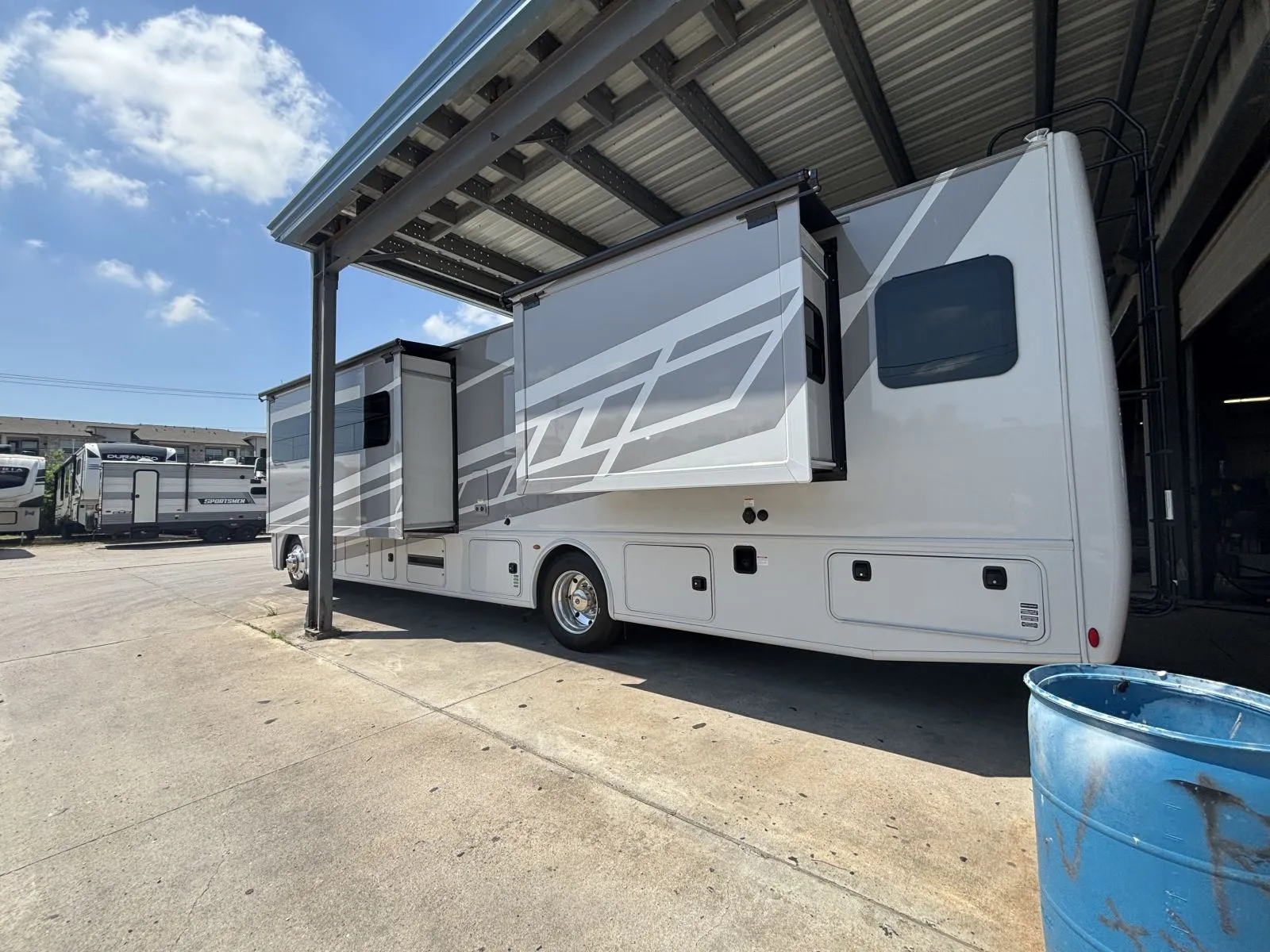 2026 Thor Motor Coach Hurricane 36H - Photo 4