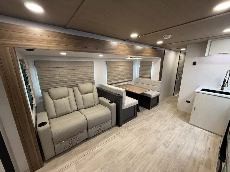 2027 Forest River Vibe 2900KB, Photos photo 3