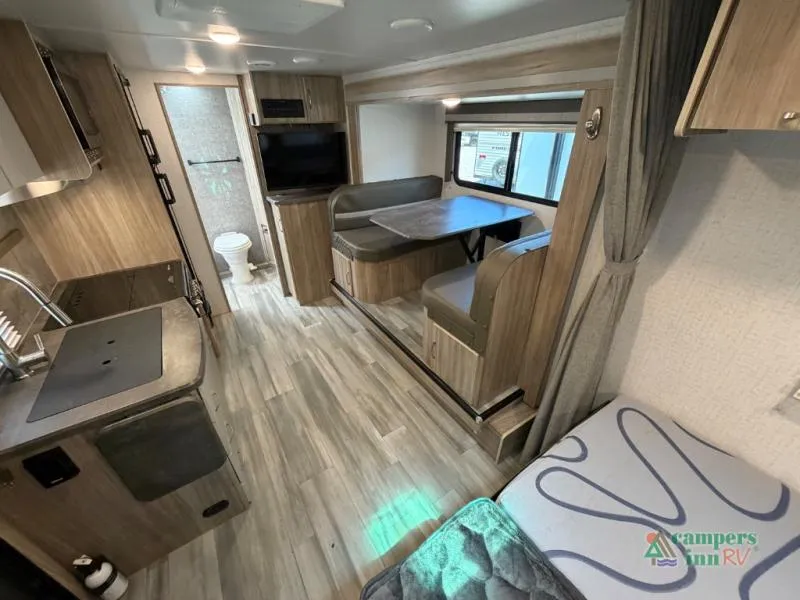 2021 Winnebago Micro Minnie 2108TB - Photo 4