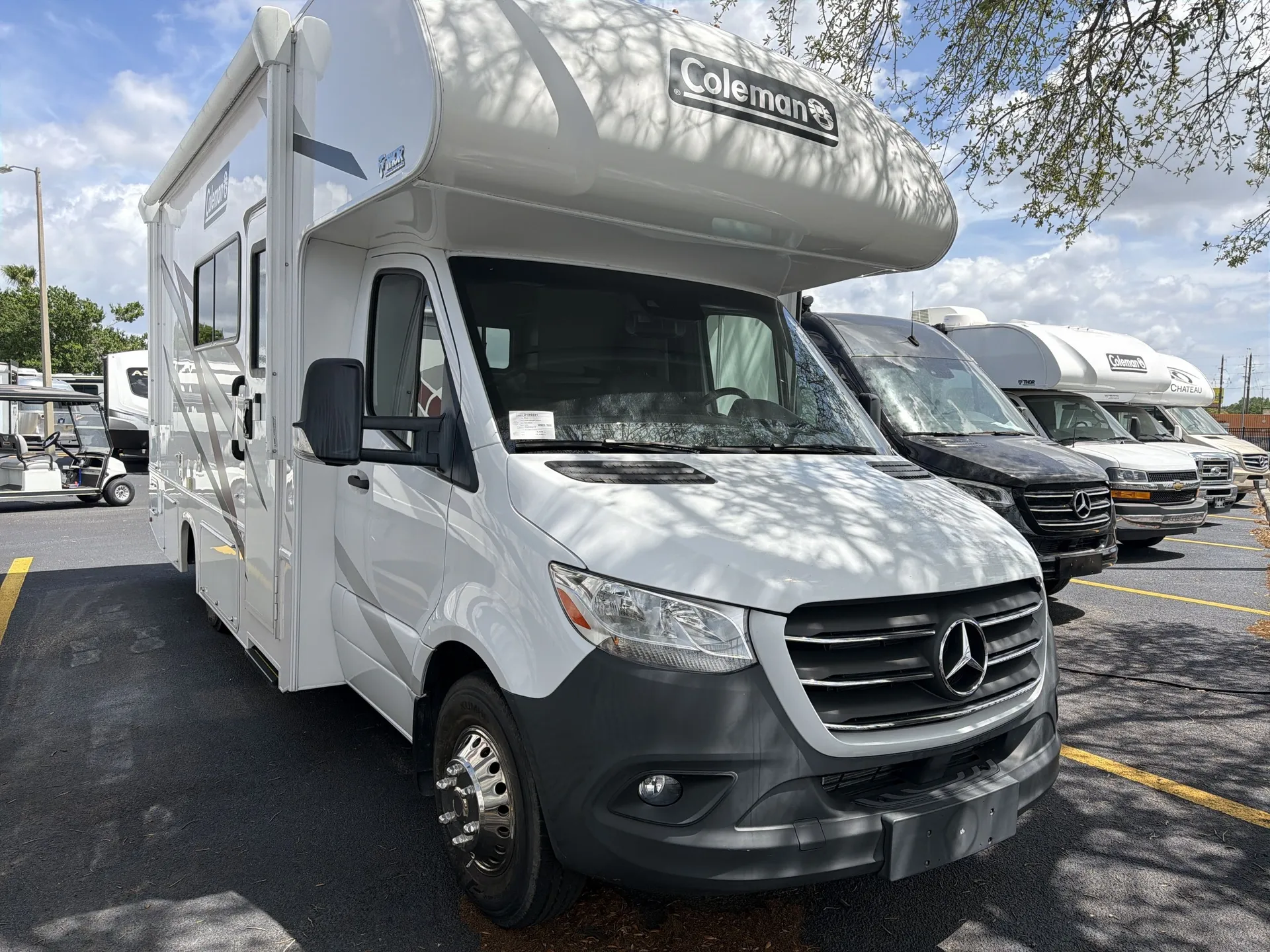 2024 Thor Motor Coach Coleman 24CL - Photo 2