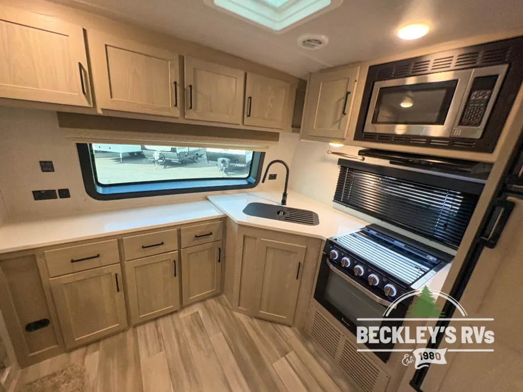 2022 Forest River Flagstaff Super Lite 26FKBS, Photos photo 26