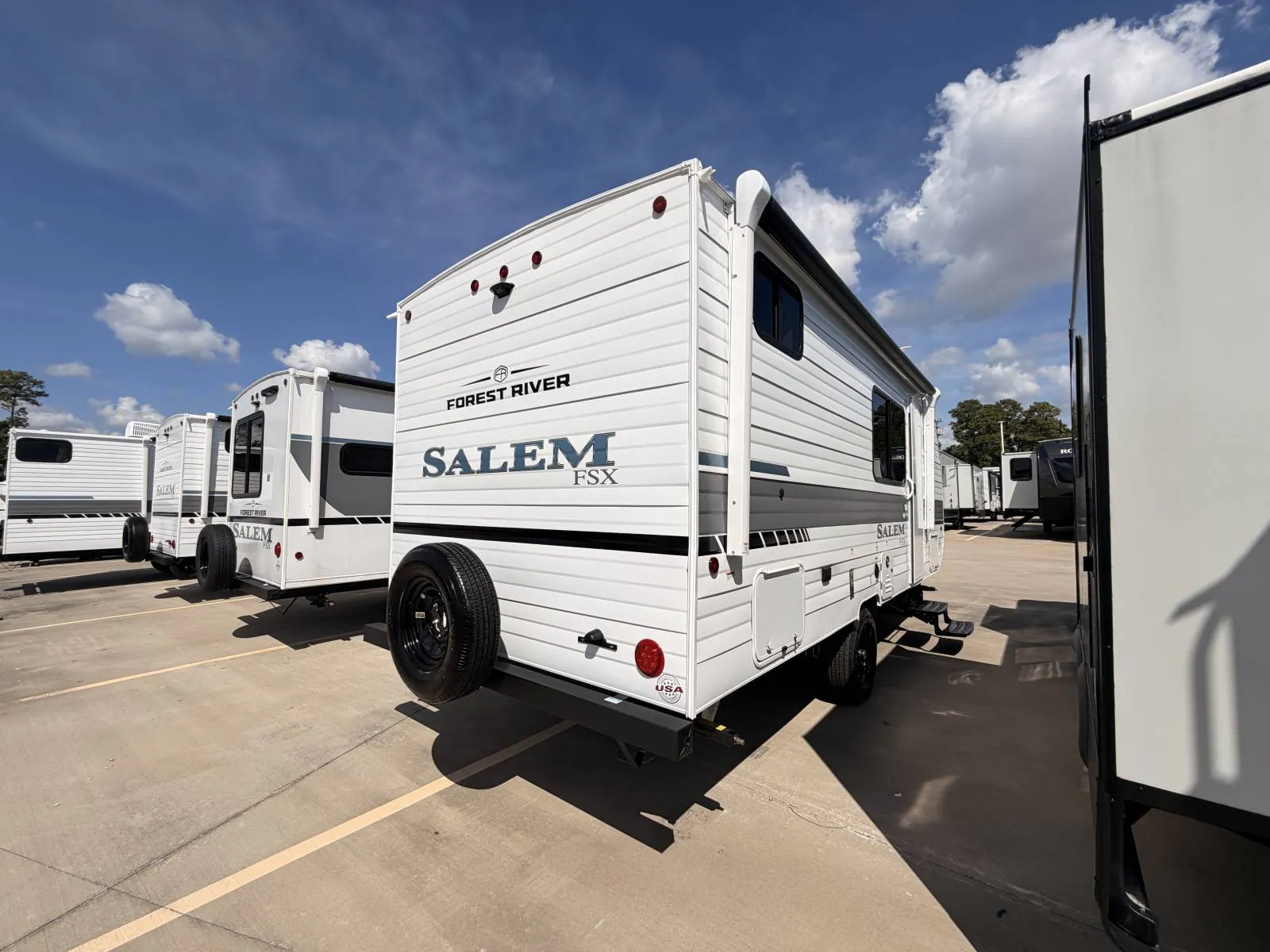 2027 Forest River Salem FSX 178BH - Photo 4