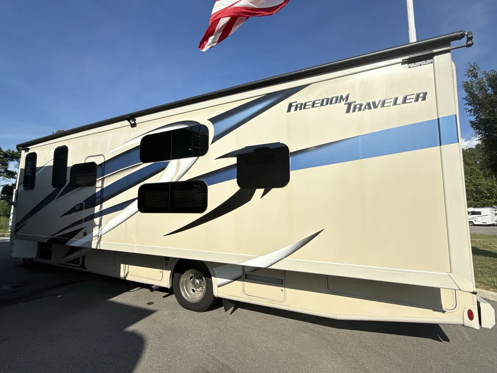 2022 Thor Motor Coach Freedom Traveler A32, Photos photo 6