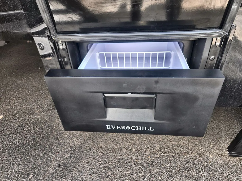 2026 Brinkley Model G 3970, Photos photo 18