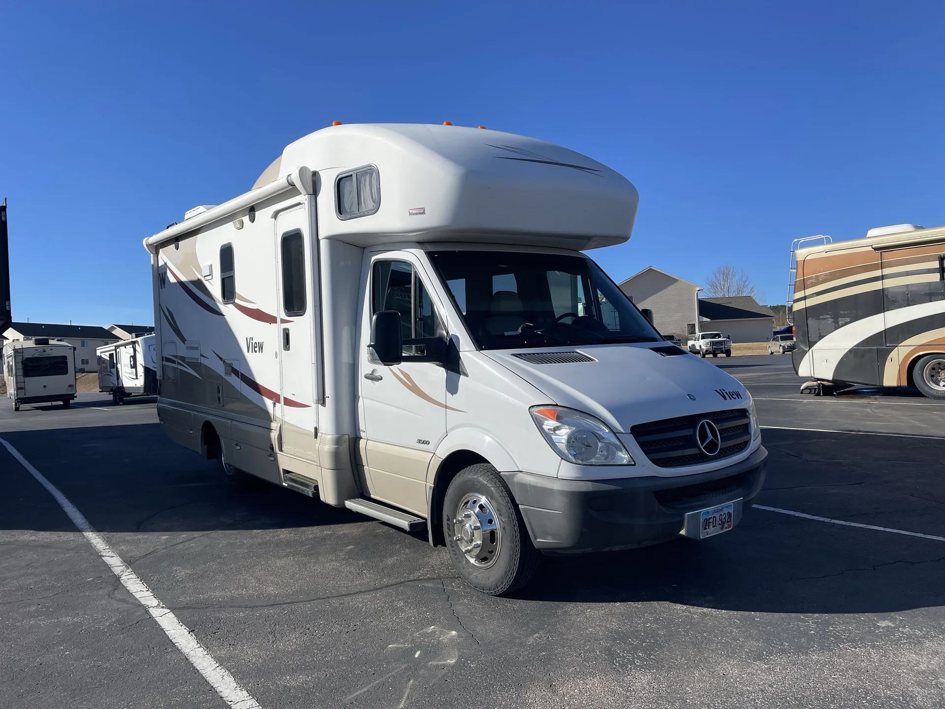 2013 Winnebago View 24M - Photo 2