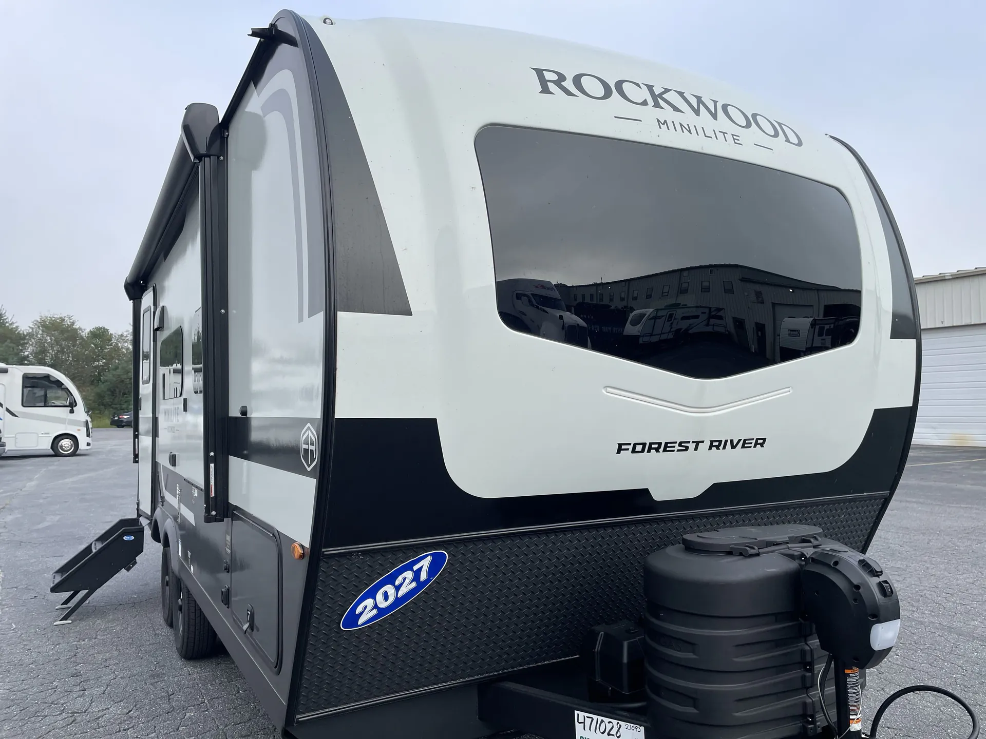 2027 Forest River Rockwood Mini Lite 2109S
