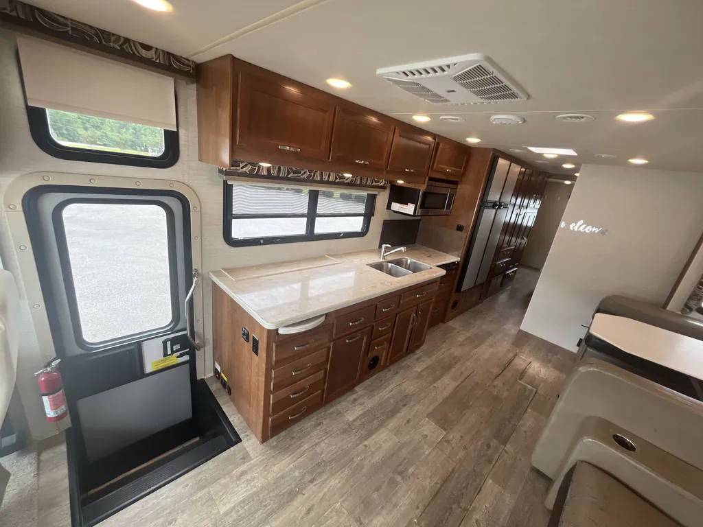 2018 Jayco Precept 35S, Photos photo 5