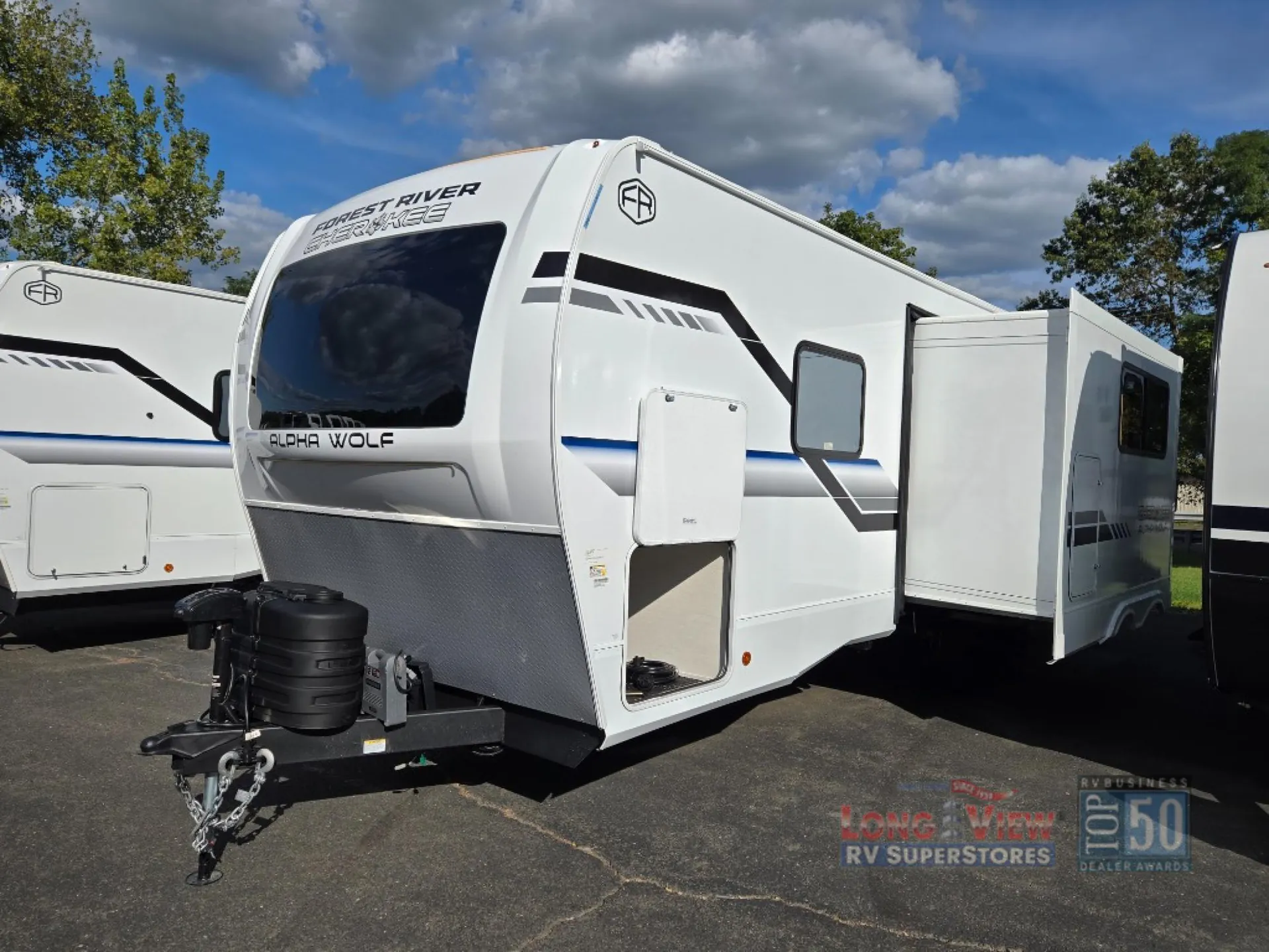 2026 Forest River Cherokee Alpha Wolf 24TRUNK - Photo 3