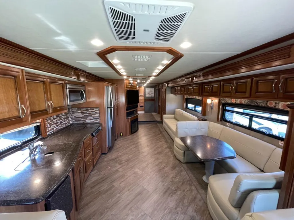 2018 Fleetwood Pace Arrow LXE 38K, Photos photo 8