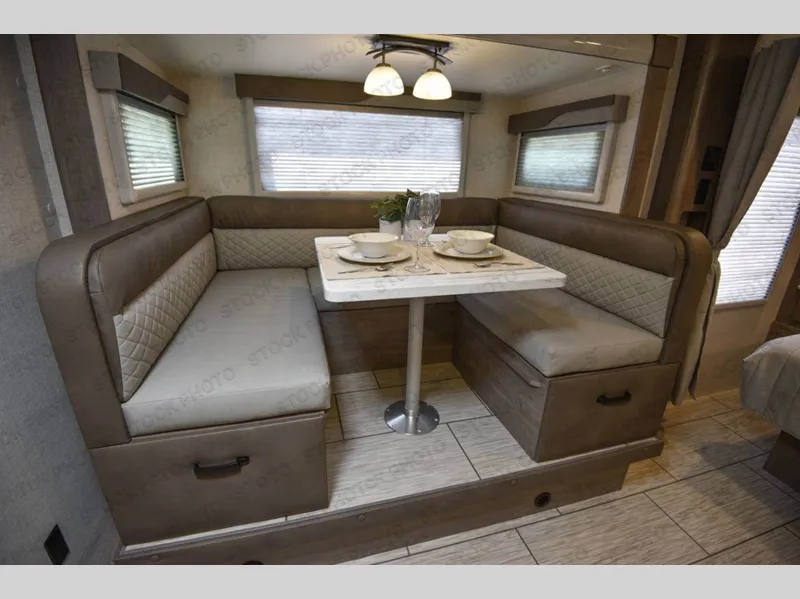 2026 Lance Lance Travel Trailers 1995 - Photo 4