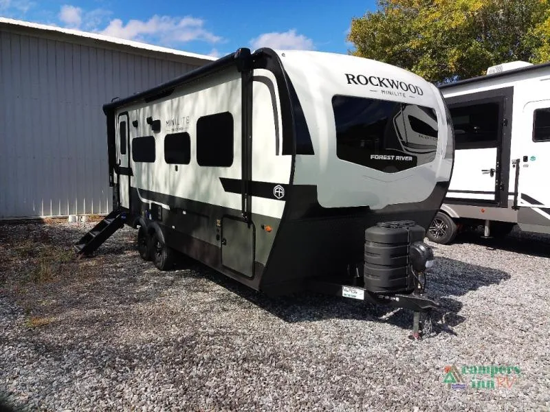 2026 Forest River Rockwood Mini Lite 2205S - Photo 3