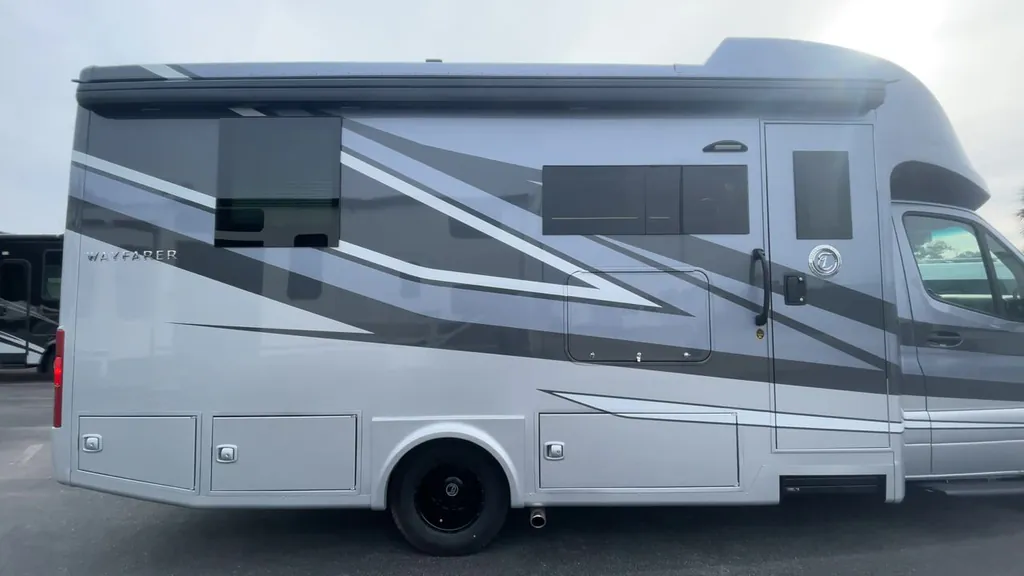 2027 Tiffin Wayfarer 25 PW, Photos photo 10