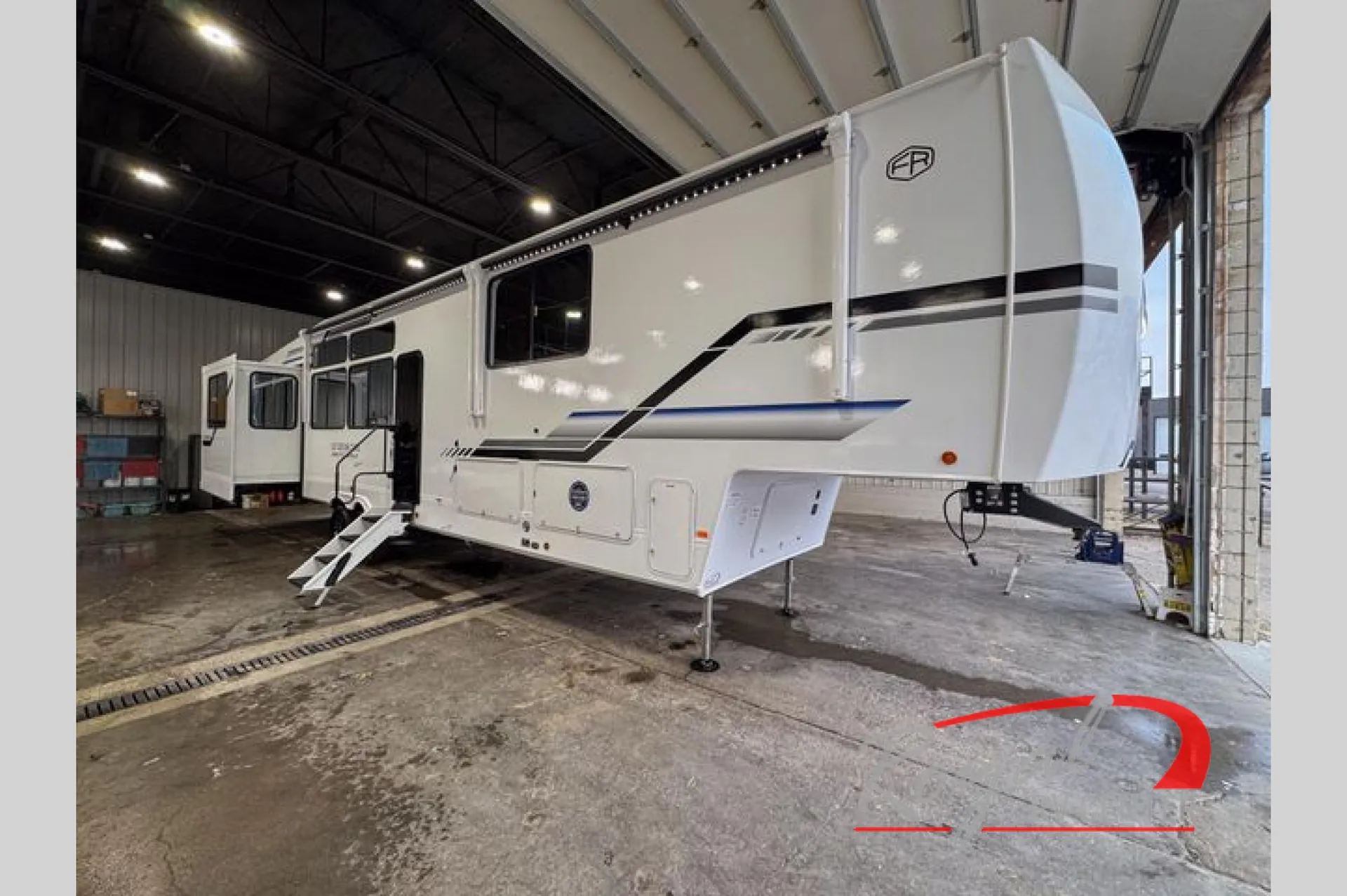 2026 Forest River Cherokee Arctic Wolf 38LEAHG - Photo 2