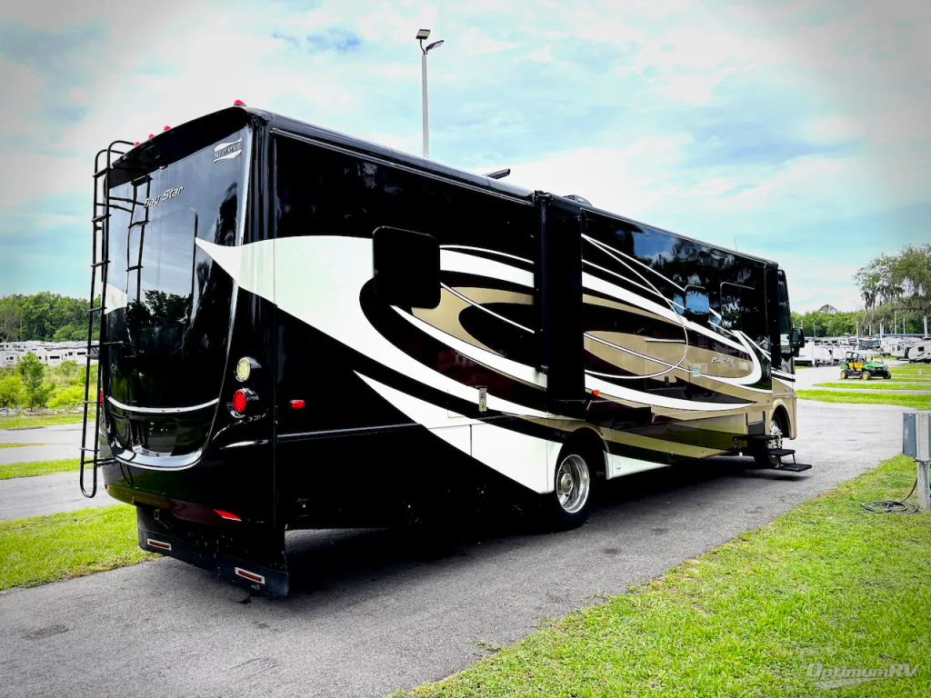 2018 Newmar Bay Star 3518, Photos photo 2