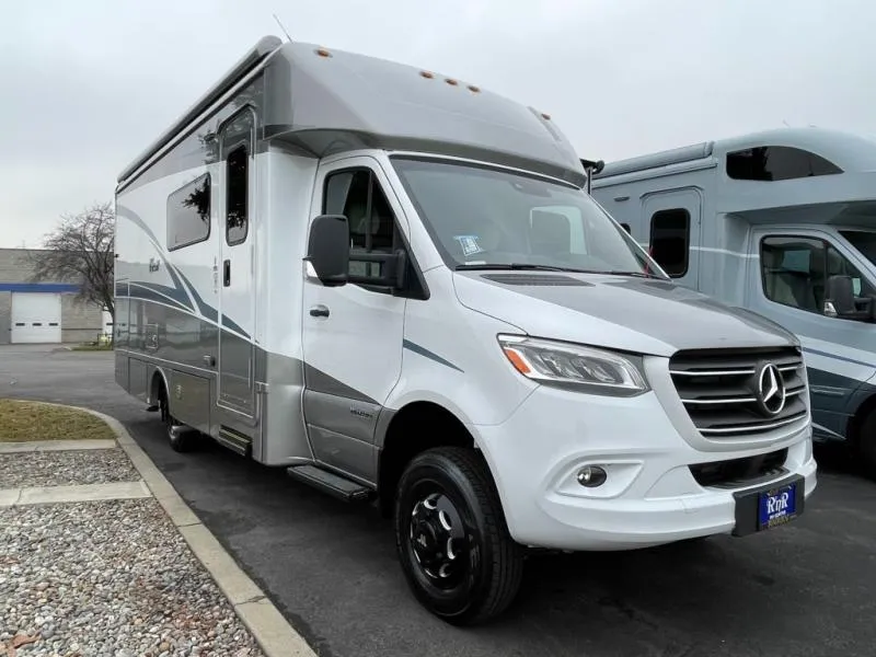 2025 Winnebago View 24T AWD - Photo 2