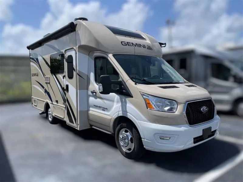 2021 Thor Motor Coach Gemini 23TW - Photo 2