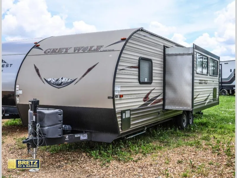 2017 Forest River RV Cherokee Grey Wolf 26CKSE - Main photo