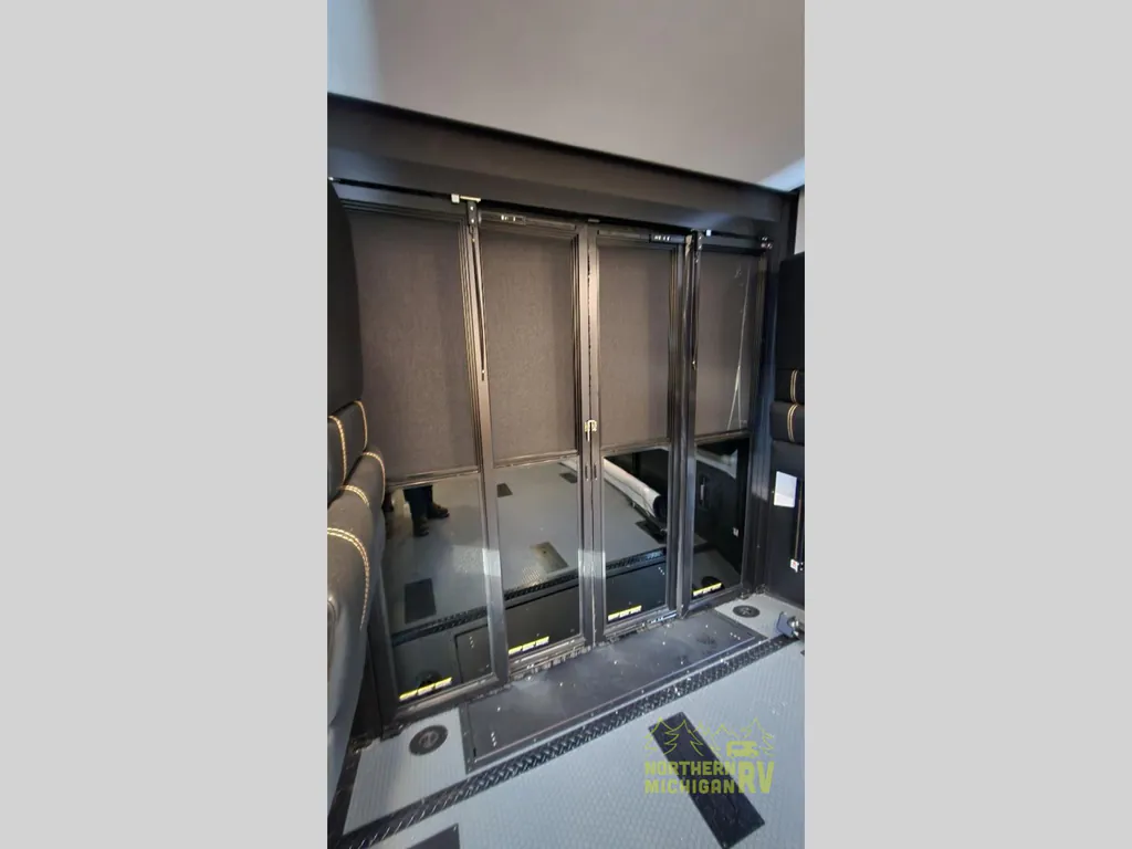 2026 Keystone Raptor 433, Photos photo 23