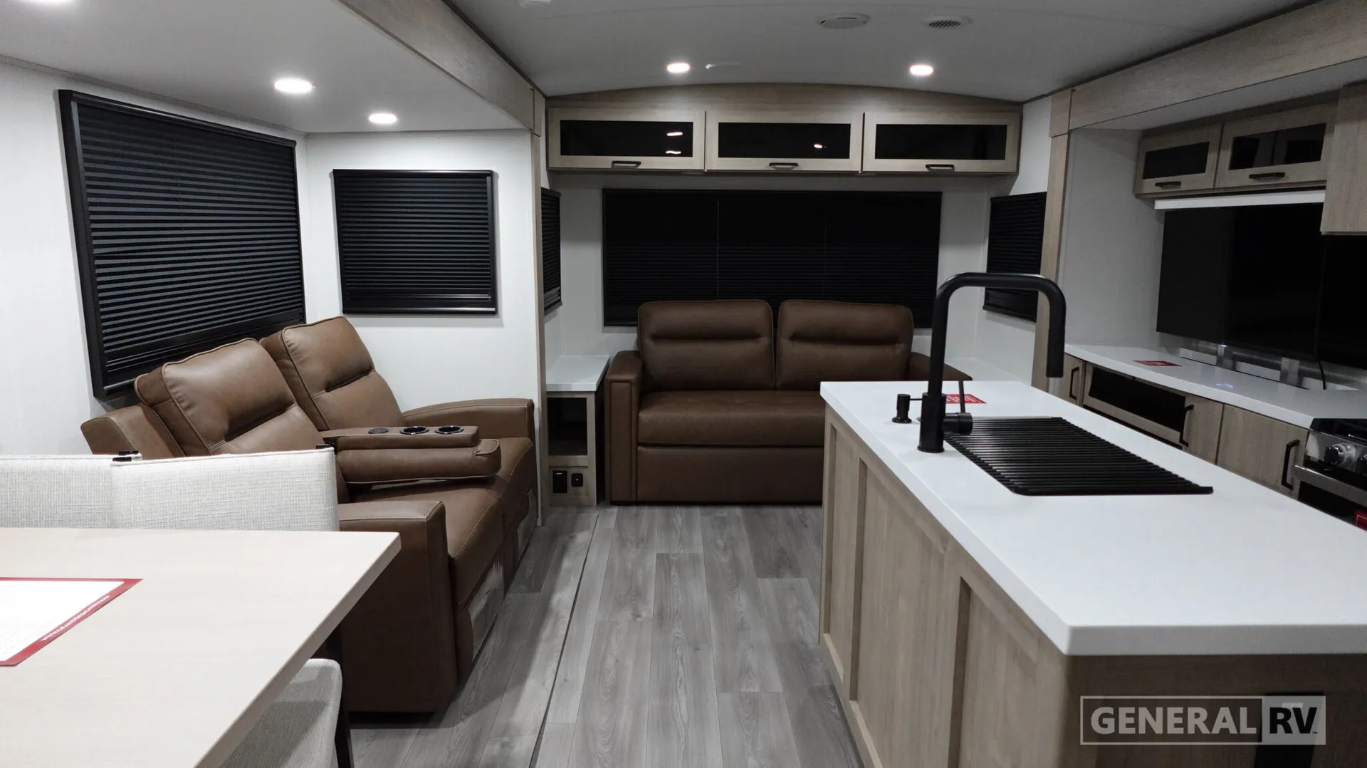 2026 Grand Design Imagine 2970RL - Photo 3