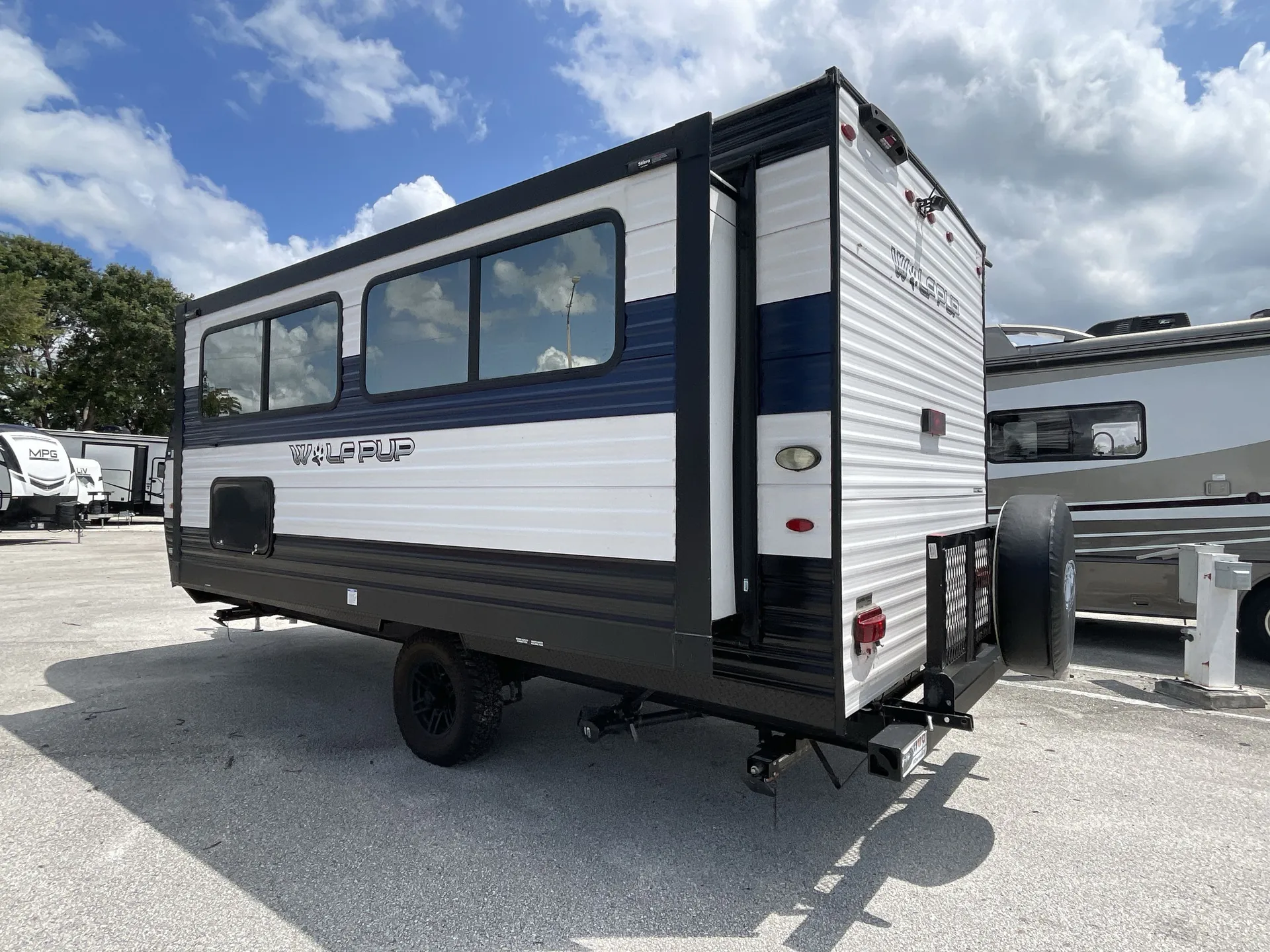 2023 Forest River Cherokee Wolf Pup 18TO — campside