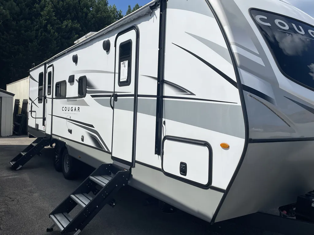 2023 Keystone Cougar Half-Ton 30BHS, Photos photo 5
