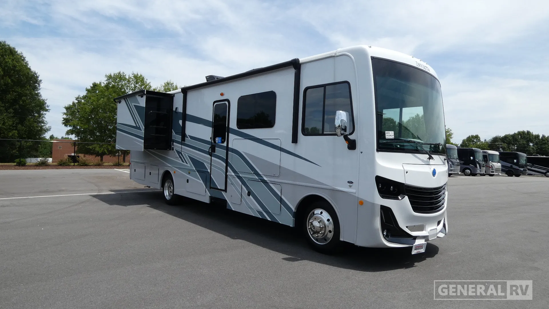 2026 Holiday Rambler Invicta 33HB - Photo 2