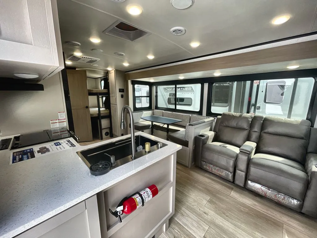 2027 Jayco Jay Feather 29BHB, Photos photo 11