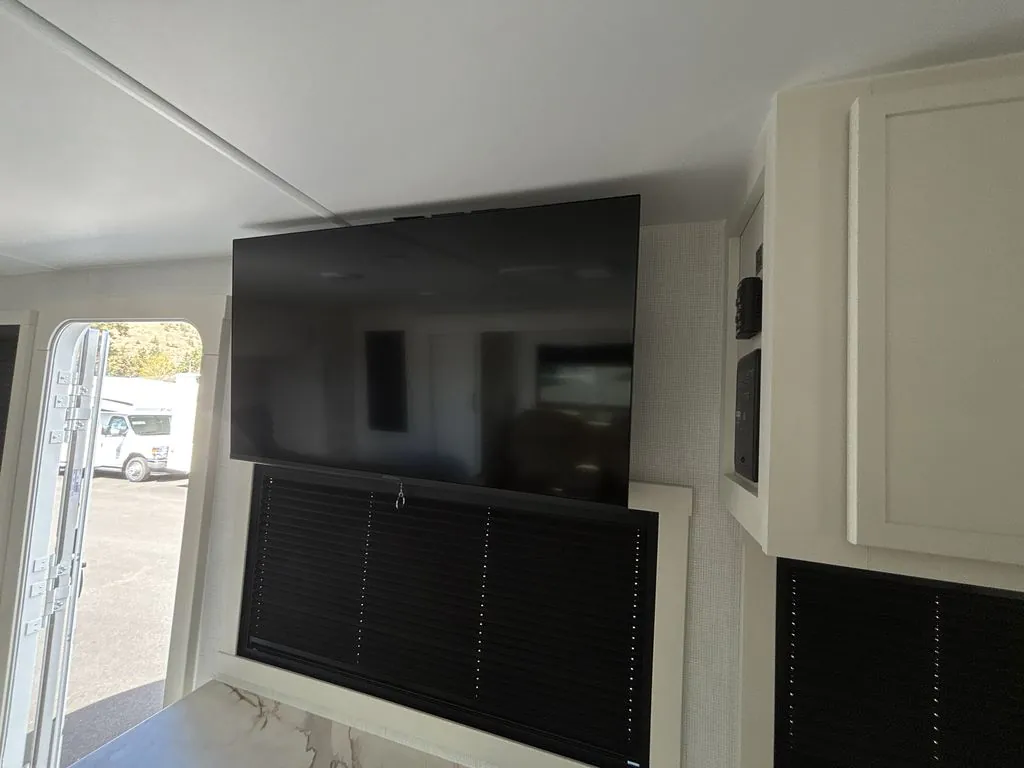 2026 Brinkley Model Ix 20X, Photos photo 19