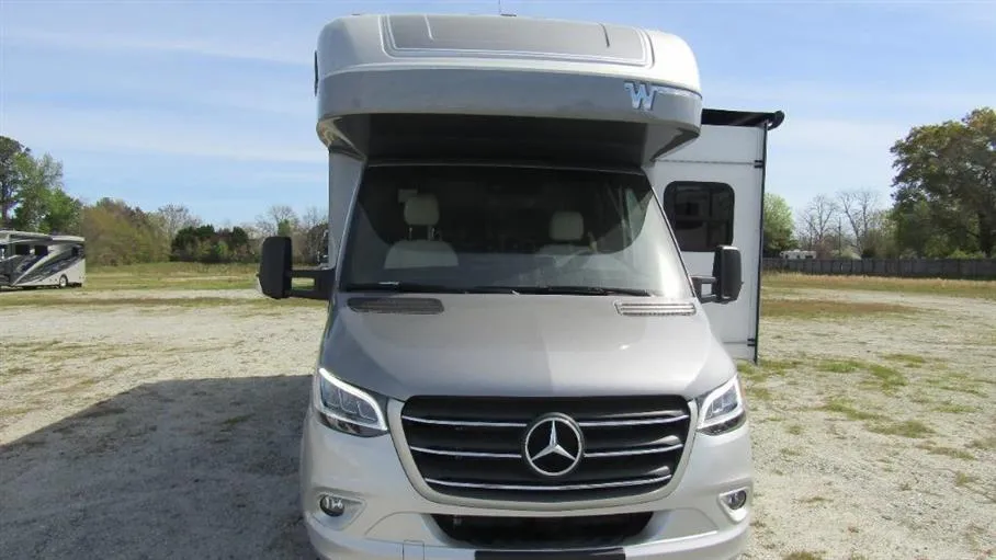 2025 Winnebago View 24T AWD - Photo 4