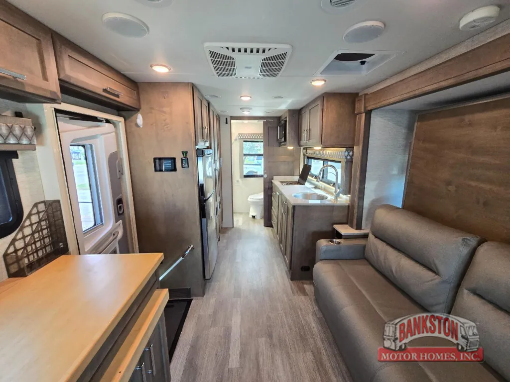 2023 Tiffin Wayfarer 25 JW, Photos photo 14